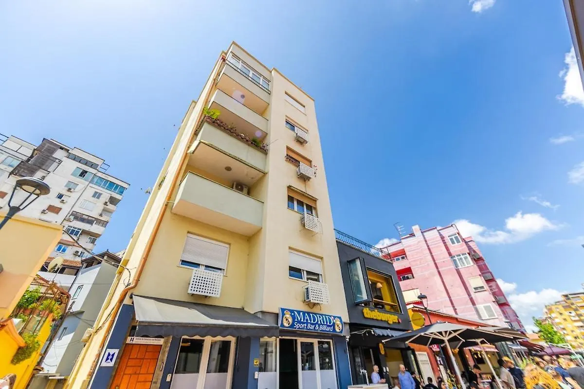 地拉那New Bazaar Panorama公寓